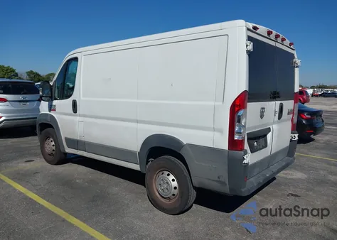 2017 Ram Promaster 1500 Low Roof 118 Wb z USA, uszkodzony, nr VIN 3C6TRVNG0HE541890